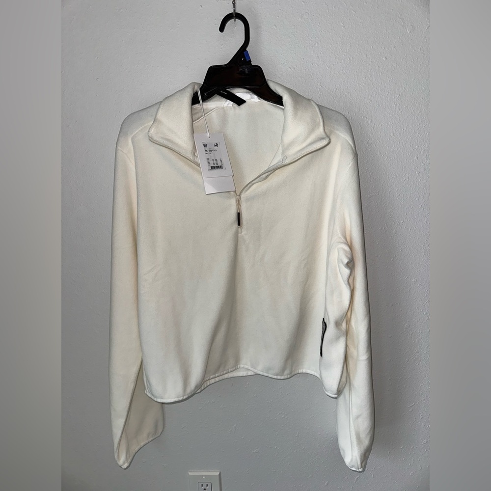 NWT- Rains fleece Women’s Half zip (crop)